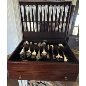 Reed & Barton Richmond Silverplate Service for 12 Flatware w/ Chest - Excellent